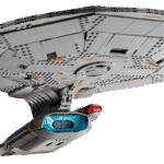 Конструктор USS Enterprise NCC-1701-D 10356 — звездолёт Star Trek из 3600 деталей с 9 мини-фигурками и подставкой