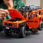 Конструктор Mercedes-Benz G 500 42177 — внедорожник из 2891 детали с рабочим рулевым управлением и подвеской