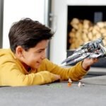 Конструктор TIE-перехватчик «Чёрный Ас» 75242 — модель истребителя Star Wars UCS с мини-фигуркой пилота из 396 деталей