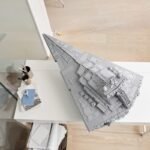 Конструктор «Имперский звёздный разрушитель» 75252 — модель UCS из 4784 деталей с кораблём Tantive IV, подставкой и 2 мини-фигурками