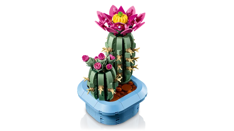 Готовый LEGO Цветущий кактус 11509 — декор из набора без фона