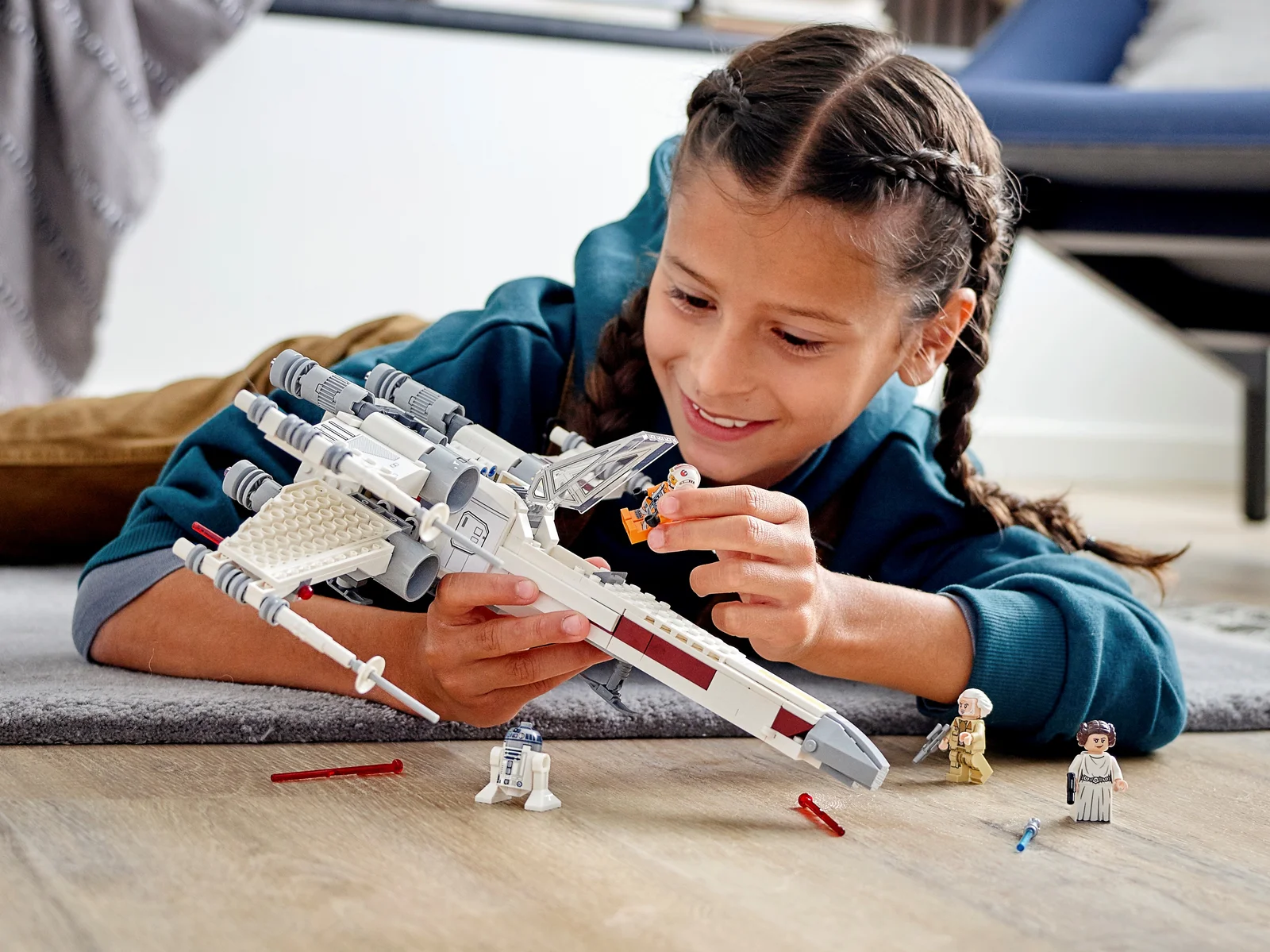 LEGO X-wing 75301 с убранным шасси в полёте