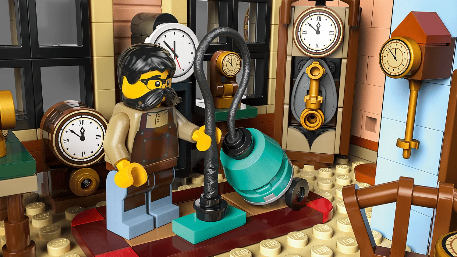 Мастерская часовщика в LEGO Tudor Corner 10350